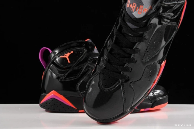 313358-006 Air 7 Retro Black Jordan Patent 0701